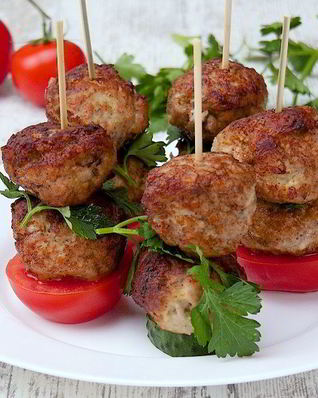 Тефтельки на шпажках