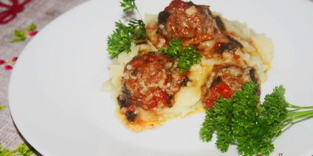 тефтельки по-итальянски — polpette al sugo