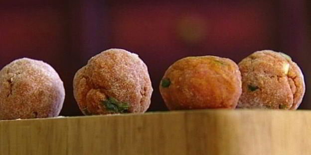 телячьи тефтельки с соусом из помидоров