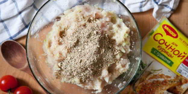 запеченные куриные тефтели с травами