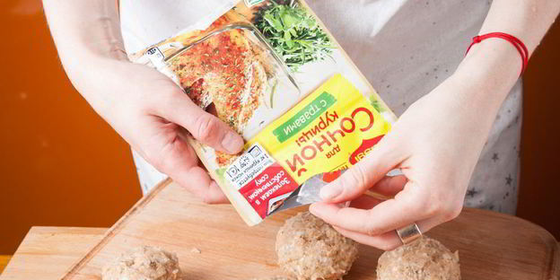 запеченные куриные тефтели с травами