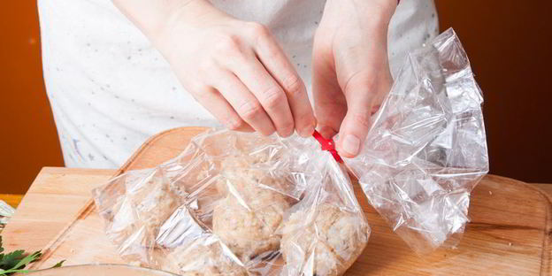 запеченные куриные тефтели с травами