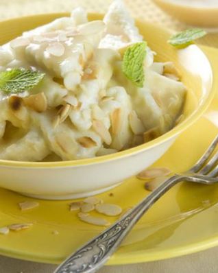 Ленивые вареники со сладким соусом