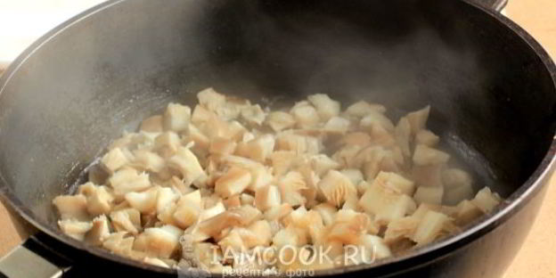 постные вареники с картошкой и грибами