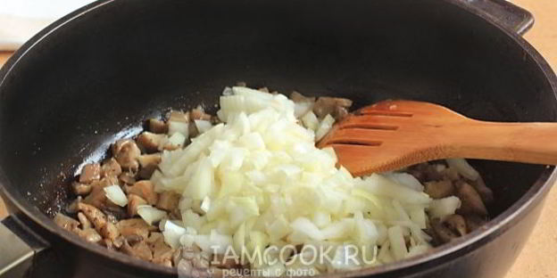 постные вареники с картошкой и грибами