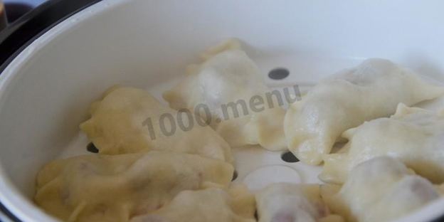 вареники на пару в мультиварке с вишнями