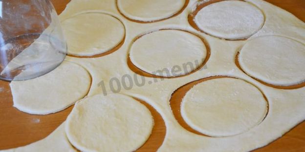 вареники на пару в мультиварке с вишнями