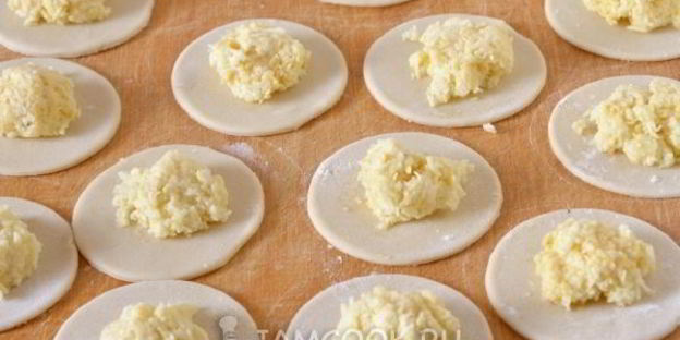 вареники с адыгейским сыром