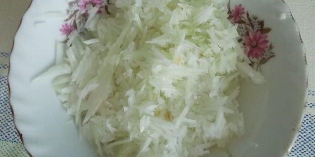 вареники с фасолью, ветчиной и укропом