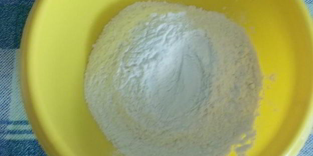 вареники с фасолью, ветчиной и укропом