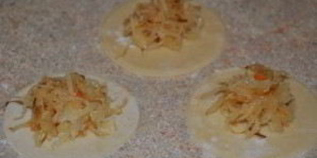 вареники с капустой и картошкой