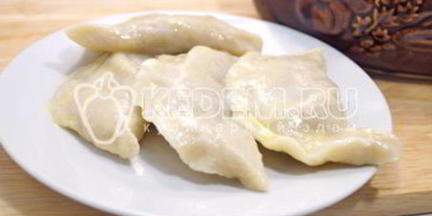 вареники с капустой и сыром