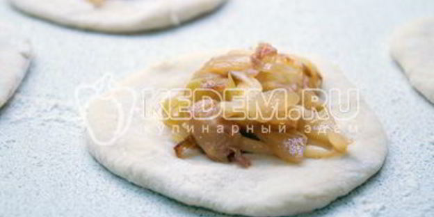 вареники с капустой и сыром