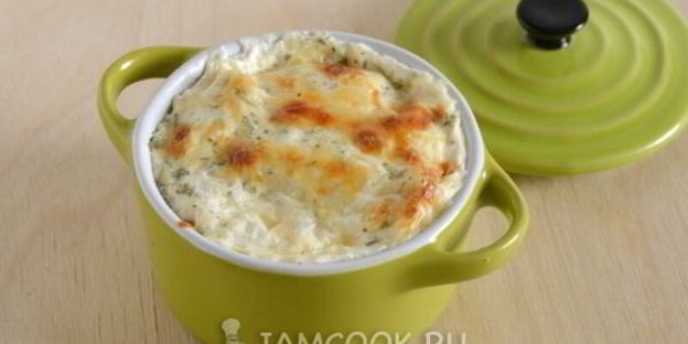 вареники с картофелем, запеченные под сырной корочкой