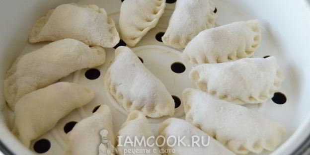 вареники с клубникой на пару