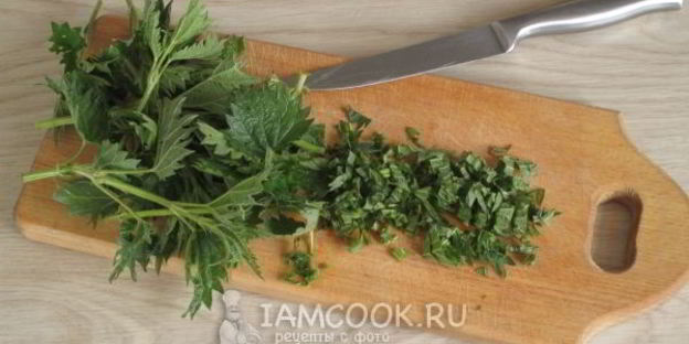 вареники с крапивой, творогом и сыром