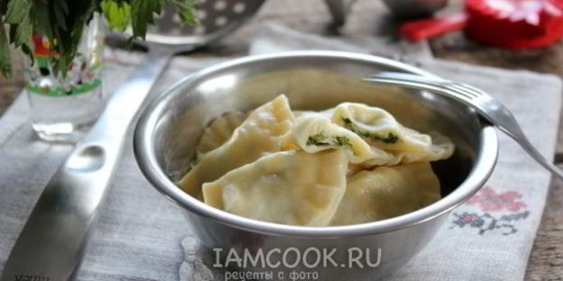 вареники с крапивой, творогом и сыром