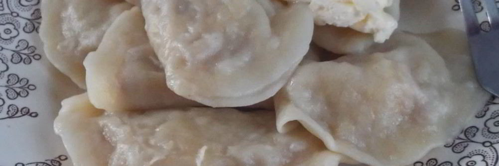 Вареники с квашеной капустой и мясом