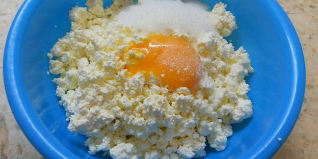 вареники с творогом и черникой