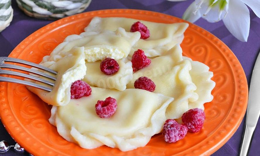 Рецепт вареников с творогом на кефире