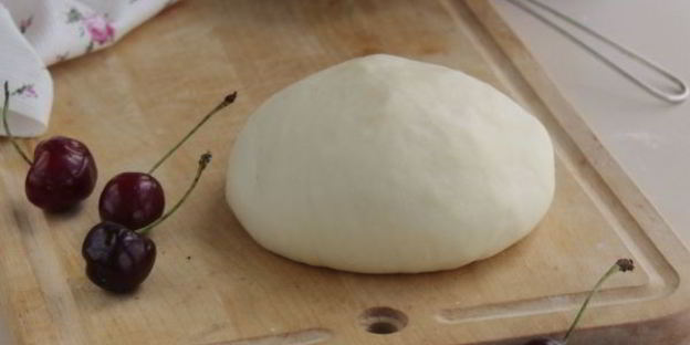 вареники с вишней из теста на воде