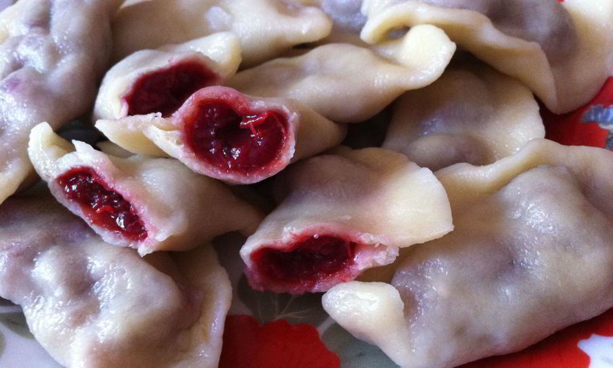 Рецепт вареников с вишней на основе заварного теста