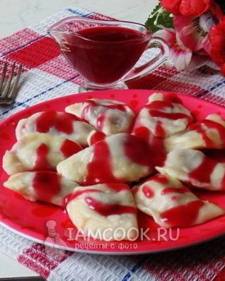 Вареники с замороженной вишней