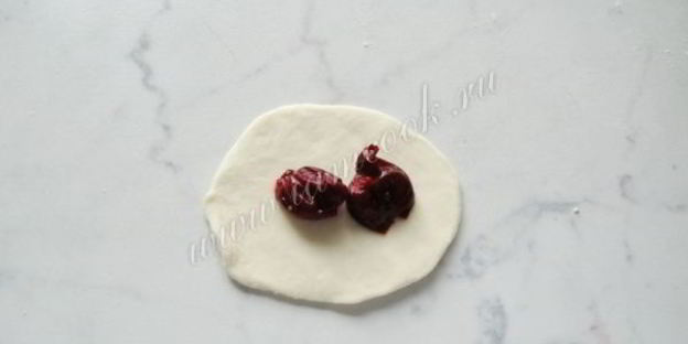 вареники с замороженной вишней