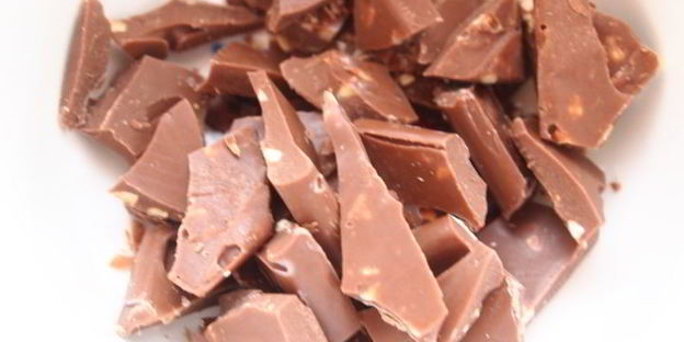 заварные вареники с клубникой и шоколадом