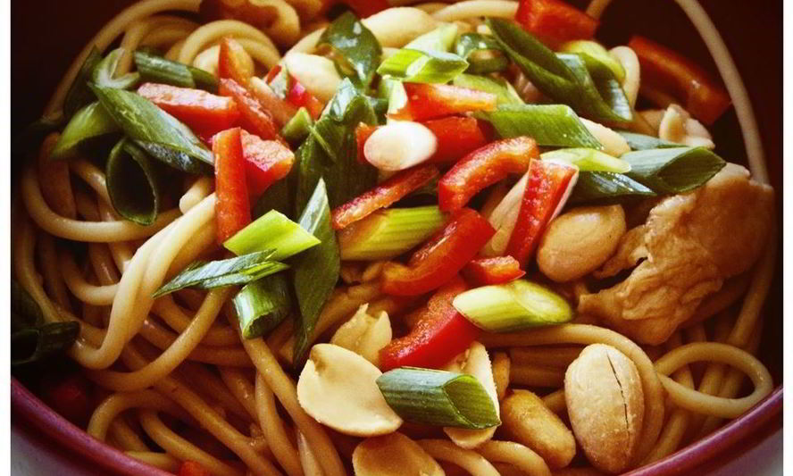 Рецепт восточной лапши удон с арахисом и имбирем