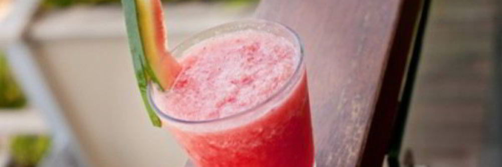 Арбузно-клубничный коктейль