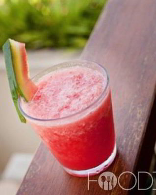 Арбузно-клубничный коктейль