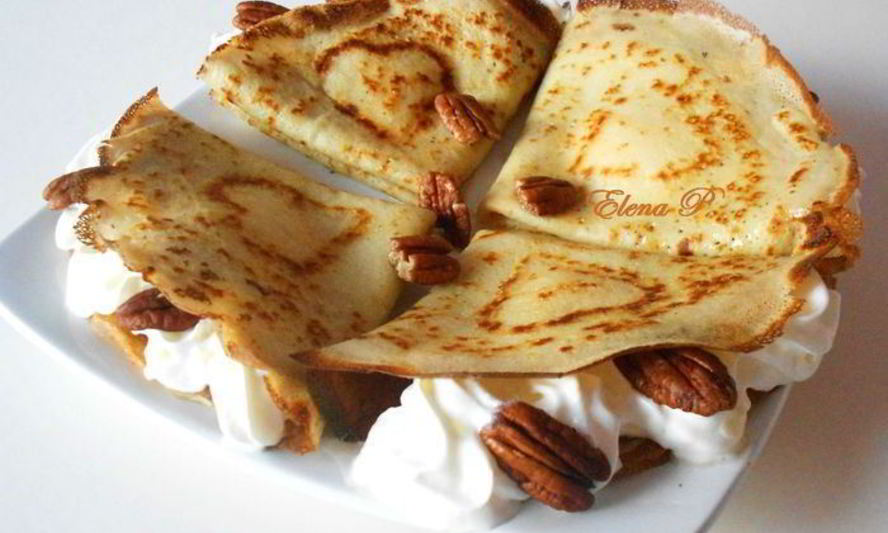 Рецепт блинчиков с орехом пекан и кленовым сиропом