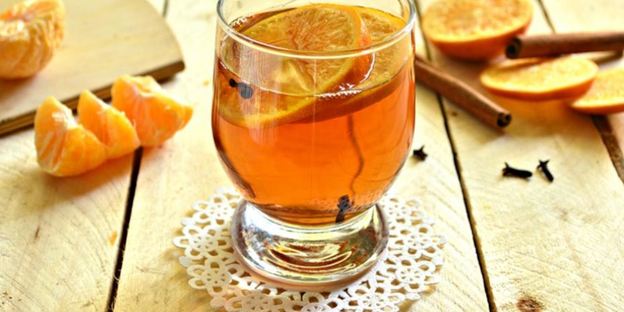 чайный напиток с мандарином