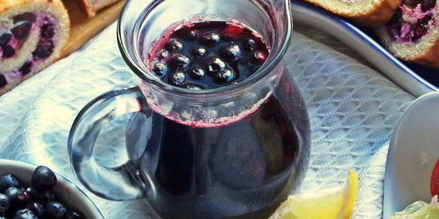 чернично-яблочный напиток