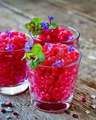 Граните из каркаде с малиновым сиропом