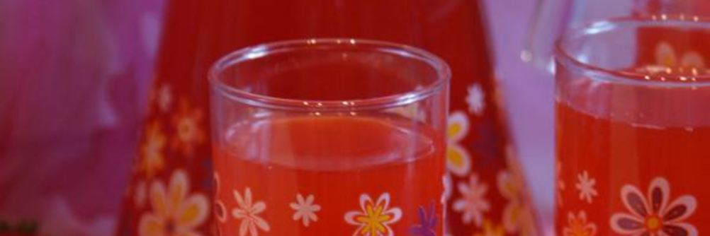 Имбирно-клубничный напиток