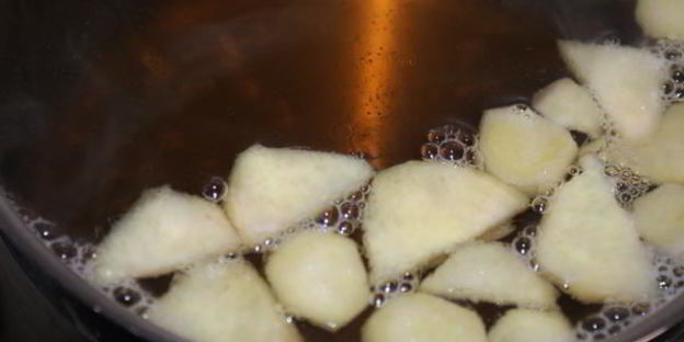 имбирно-клубничный напиток