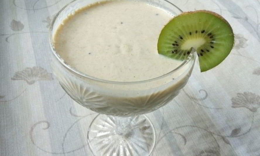 Рецепт коктейля из зеленой гречки и фруктов