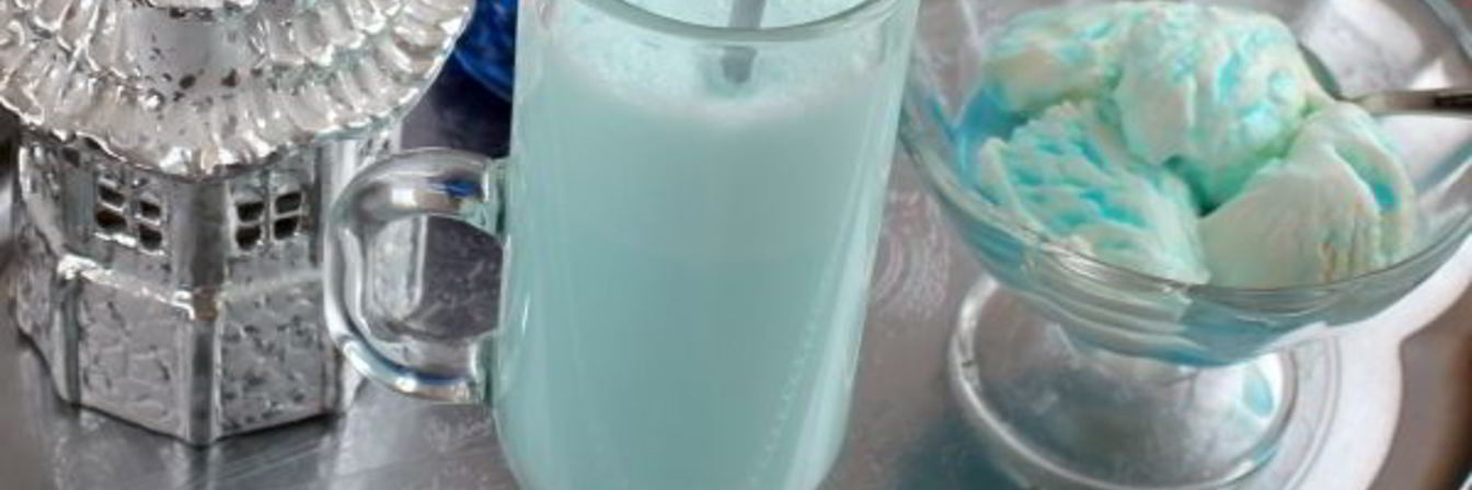 Коктейль с мороженым и Блю кюрасао