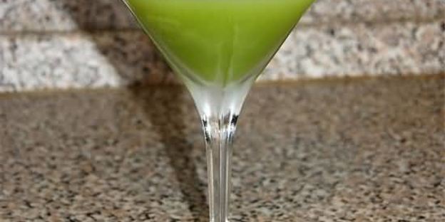 коктейль с розмарином и лаймом