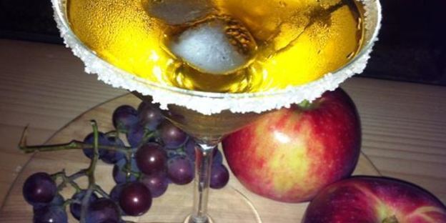 коктейль яблочный мартини