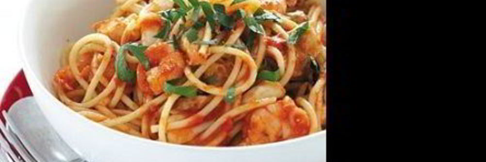 Макароны с морским коктейлем