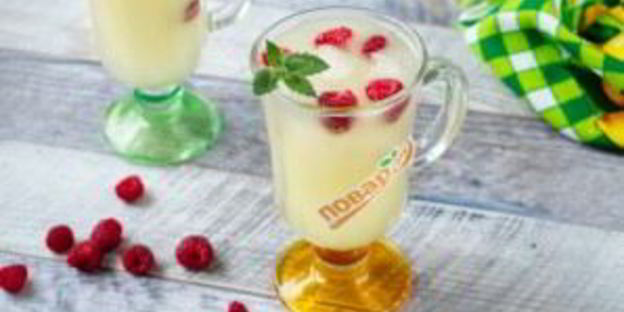 напиток из дыни и малины