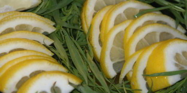 напиток тархун с пряностями