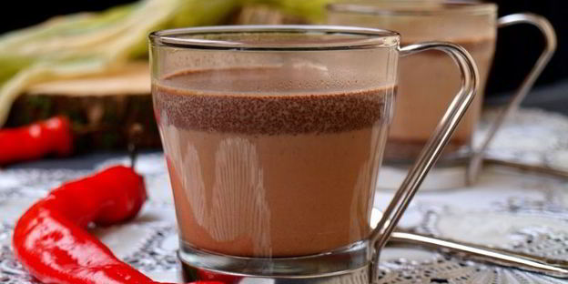 согревающий шоколадный напиток с имбирем и перцем чили