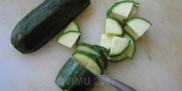 спагетти с морским коктейлем