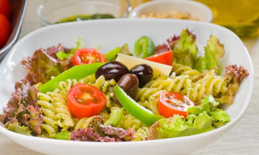 Рецепт итальянского салата с макаронами фузилли