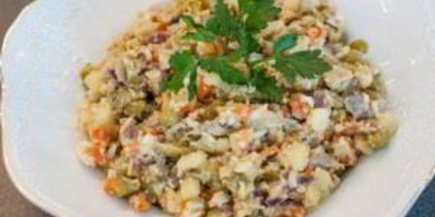 простой салат с печенью трески