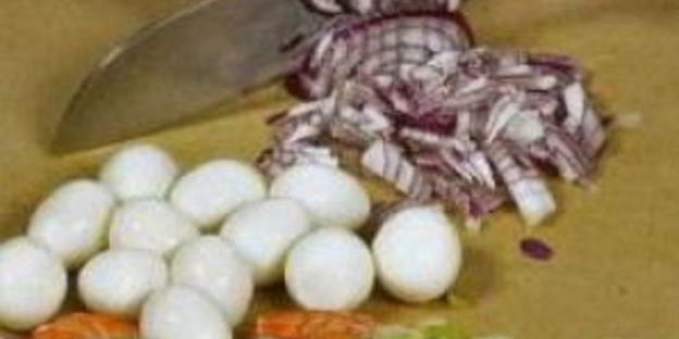 салат из ананаса с креветками